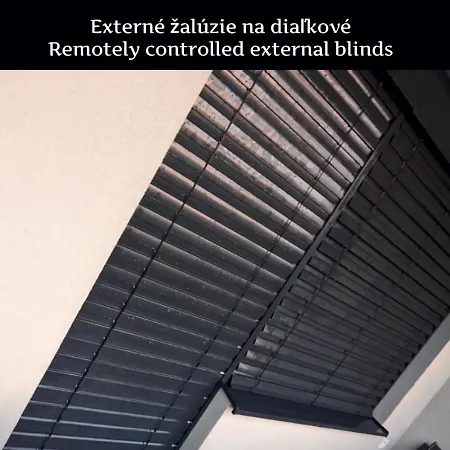 Apartamento E1 Luxury Oldtown - 2x Parking, Foodstore, Pcscreen, Netflix, Unlimited Music, Crib, Babychair, Fastwifi, Aircon Košice